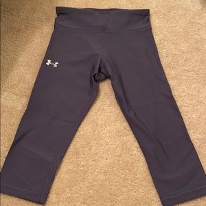 Under Armour compression capris